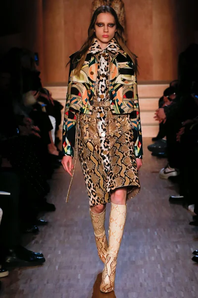 Look 40